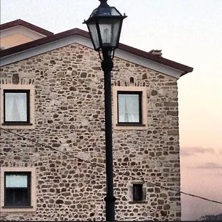 Al Castello Da Annamaria * ベヴェリーノ